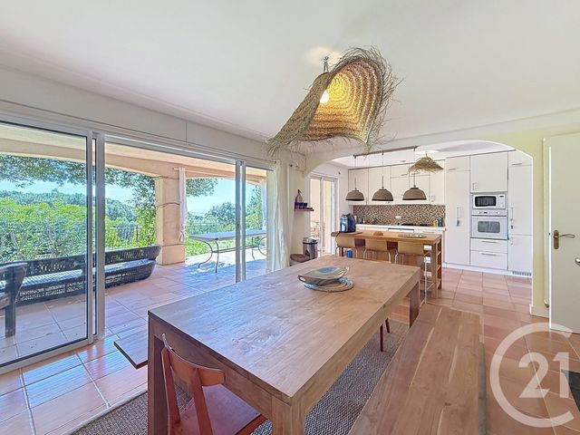Maison &agrave; vendre - 8 pi&egrave;ces - 240 m2 - Cavalaire Sur Mer - 83 - PROVENCE-ALPES-COTE-D-AZUR