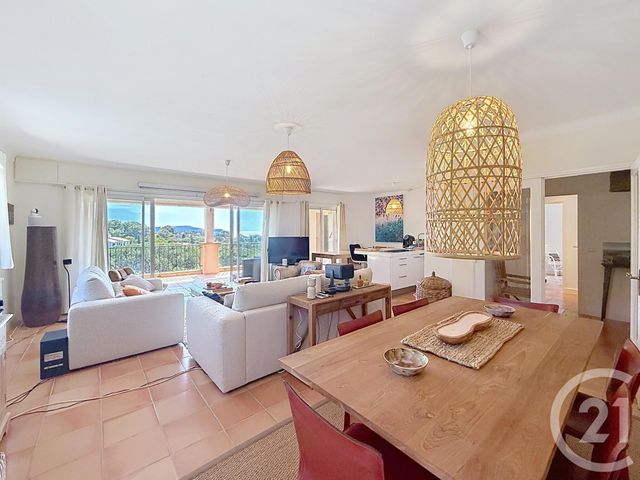Maison &agrave; vendre - 8 pi&egrave;ces - 240 m2 - Cavalaire Sur Mer - 83 - PROVENCE-ALPES-COTE-D-AZUR