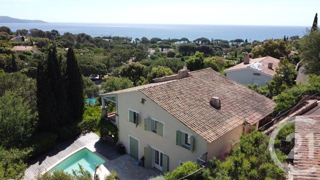 Maison &agrave; vendre - 8 pi&egrave;ces - 240 m2 - Cavalaire Sur Mer - 83 - PROVENCE-ALPES-COTE-D-AZUR