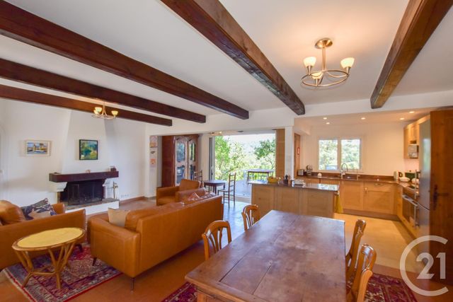 Maison à vendre - 6 pièces - 135 m2 - La Croix Valmer - 83 - PROVENCE-ALPES-COTE-D-AZUR