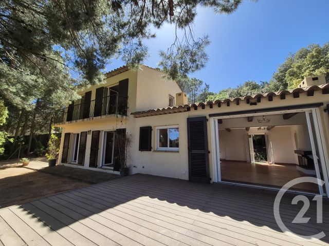 Maison à vendre - 6 pièces - 135 m2 - La Croix Valmer - 83 - PROVENCE-ALPES-COTE-D-AZUR