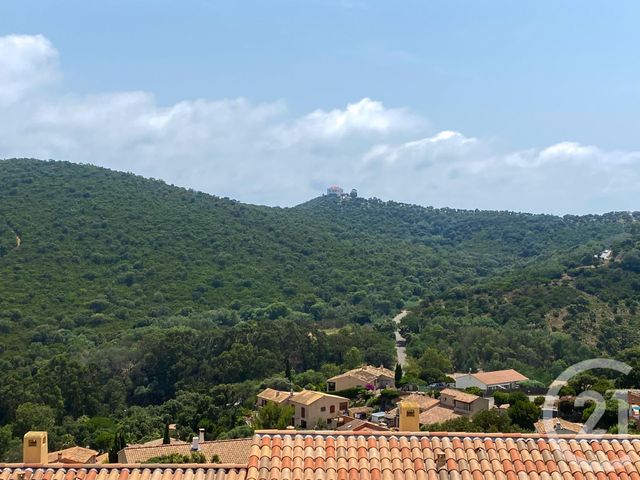 Appartement à vendre - 3 pièces - 63,23 m2 - Cavalaire Sur Mer - 83 - PROVENCE-ALPES-COTE-D-AZUR