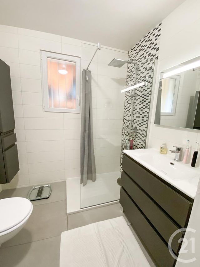 Appartement à vendre - 3 pièces - 63,23 m2 - Cavalaire Sur Mer - 83 - PROVENCE-ALPES-COTE-D-AZUR