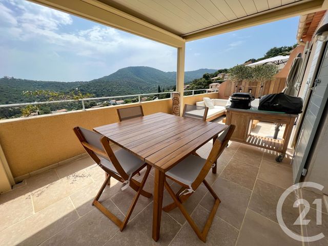 Appartement à vendre - 3 pièces - 63,23 m2 - Cavalaire Sur Mer - 83 - PROVENCE-ALPES-COTE-D-AZUR