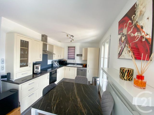 Appartement à vendre - 3 pièces - 63,23 m2 - Cavalaire Sur Mer - 83 - PROVENCE-ALPES-COTE-D-AZUR