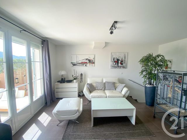 Appartement à vendre - 3 pièces - 63,23 m2 - Cavalaire Sur Mer - 83 - PROVENCE-ALPES-COTE-D-AZUR