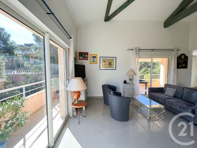 Appartement à vendre - 4 pièces - 89 m2 - Cavalaire Sur Mer - 83 - PROVENCE-ALPES-COTE-D-AZUR