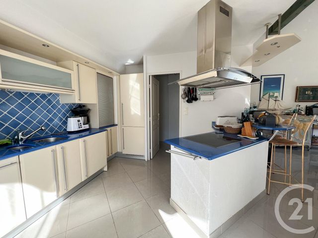 Appartement à vendre - 4 pièces - 89 m2 - Cavalaire Sur Mer - 83 - PROVENCE-ALPES-COTE-D-AZUR