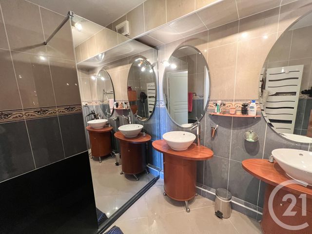 Appartement à vendre - 4 pièces - 89 m2 - Cavalaire Sur Mer - 83 - PROVENCE-ALPES-COTE-D-AZUR