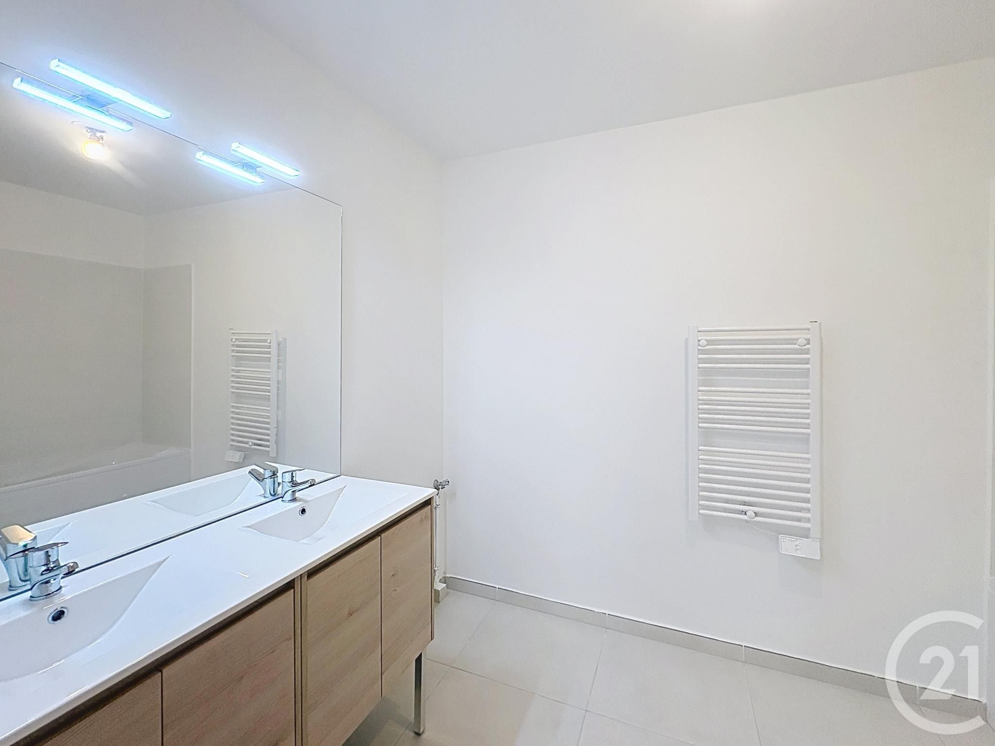 Appartement T4 à vendre - 4 pièces - 87,12 m2 - Cavalaire Sur Mer - 83 - PROVENCE-ALPES-COTE-D-AZUR — 14
