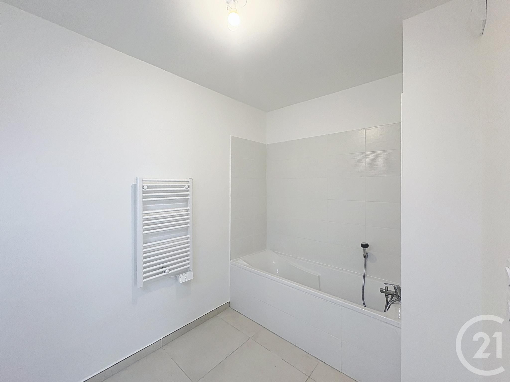 Appartement T4 à vendre - 4 pièces - 87,12 m2 - Cavalaire Sur Mer - 83 - PROVENCE-ALPES-COTE-D-AZUR — 15