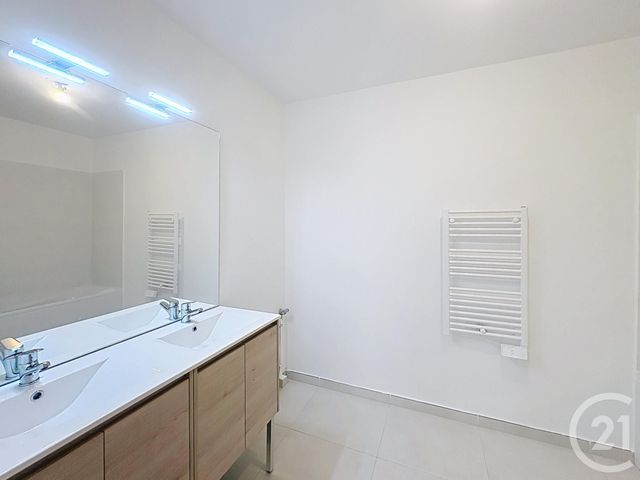 Appartement T4 &agrave; vendre - 4 pi&egrave;ces - 87,12 m2 - Cavalaire Sur Mer - 83 - PROVENCE-ALPES-COTE-D-AZUR