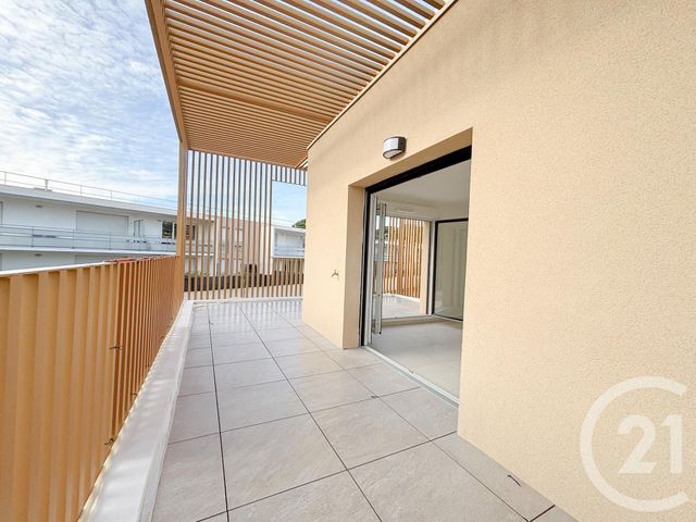 Appartement à vendre - 4 pièces - 87,12 m2 - Cavalaire Sur Mer - 83 - PROVENCE-ALPES-COTE-D-AZUR