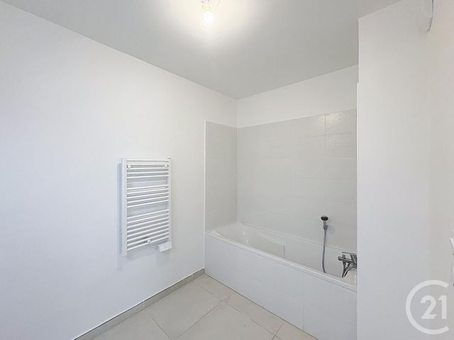 Appartement T4 &agrave; vendre - 4 pi&egrave;ces - 87,12 m2 - Cavalaire Sur Mer - 83 - PROVENCE-ALPES-COTE-D-AZUR