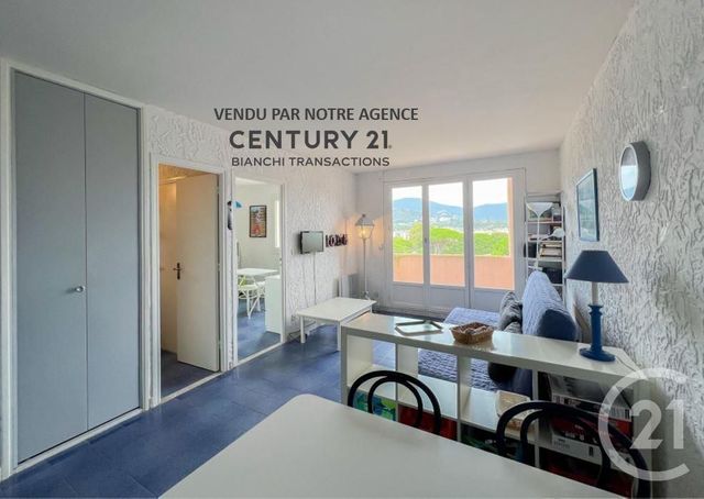 appartement à vendre - 2 pièces - 34,67 m2 - Cavalaire Sur Mer - 83 - PROVENCE-ALPES-COTE-D-AZUR