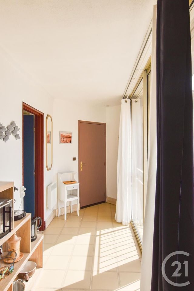 Appartement F2 à vendre - 2 pièces - 49,60 m2 - Cavalaire Sur Mer - 83 - PROVENCE-ALPES-COTE-D-AZUR