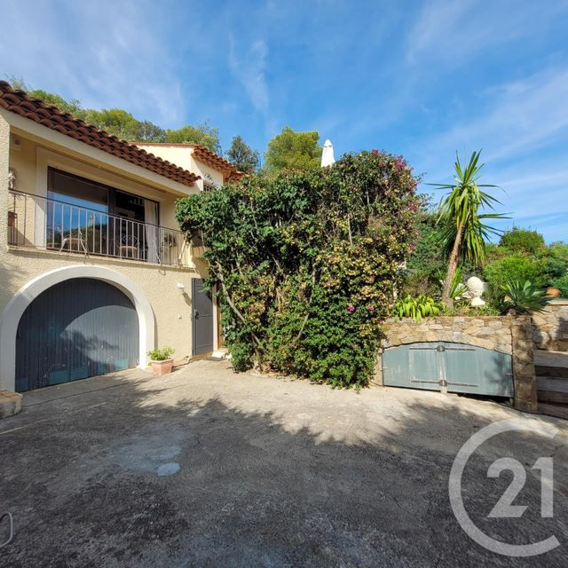 Maison à vendre - 5 pièces - 120 m2 - La Croix Valmer - 83 - PROVENCE-ALPES-COTE-D-AZUR