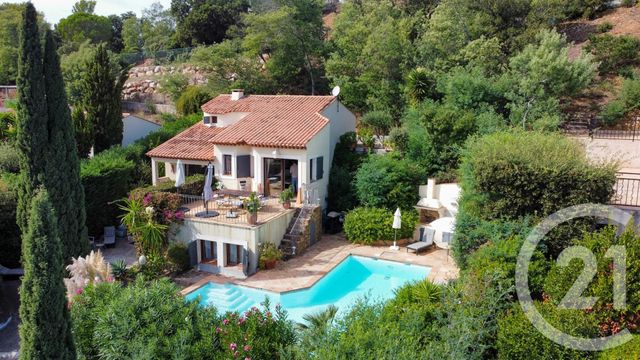 Maison à vendre - 5 pièces - 120 m2 - La Croix Valmer - 83 - PROVENCE-ALPES-COTE-D-AZUR
