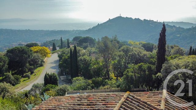 Maison à vendre - 7 pièces - 200 m2 - Cavalaire Sur Mer - 83 - PROVENCE-ALPES-COTE-D-AZUR