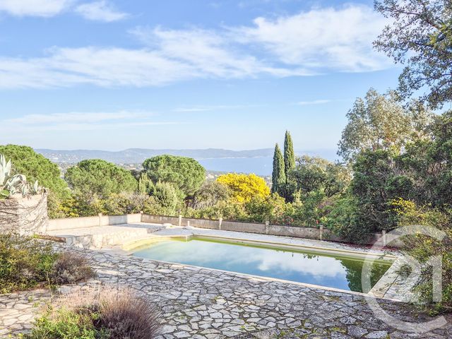 Maison à vendre - 7 pièces - 200 m2 - Cavalaire Sur Mer - 83 - PROVENCE-ALPES-COTE-D-AZUR