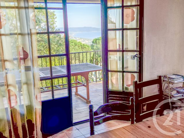 Maison à vendre - 7 pièces - 200 m2 - Cavalaire Sur Mer - 83 - PROVENCE-ALPES-COTE-D-AZUR