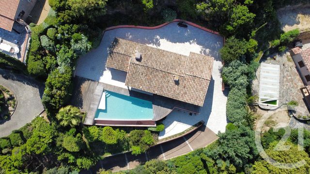 Maison &agrave; vendre - 5 pi&egrave;ces - 150 m2 - Cavalaire Sur Mer - 83 - PROVENCE-ALPES-COTE-D-AZUR