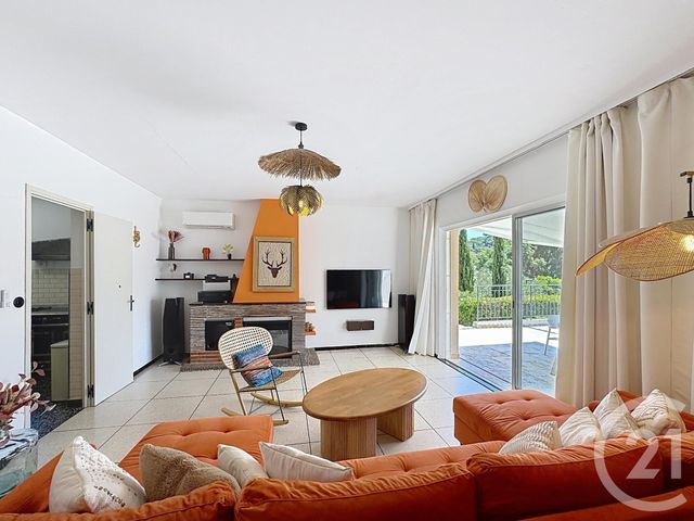 Maison &agrave; vendre - 5 pi&egrave;ces - 137,36 m2 - Cavalaire Sur Mer - 83 - PROVENCE-ALPES-COTE-D-AZUR