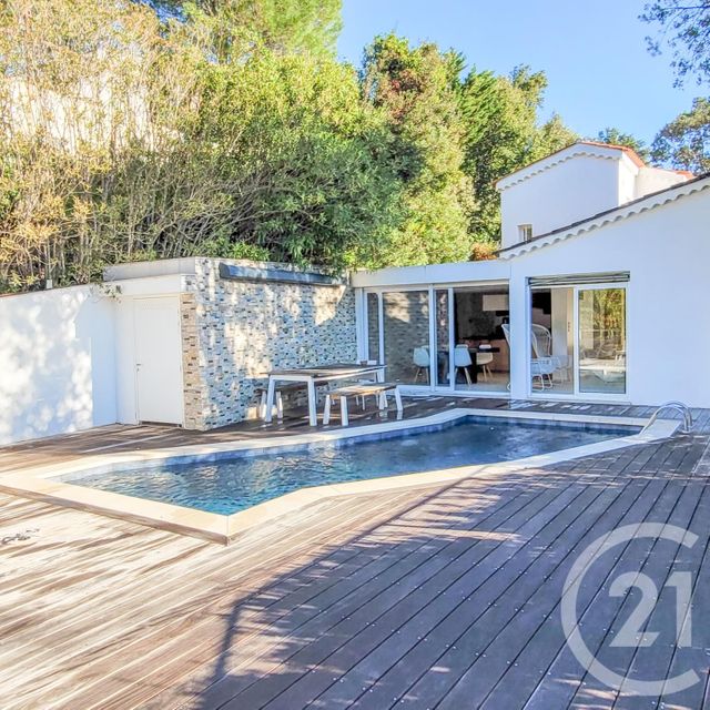 Maison à vendre - 4 pièces - 107 m2 - Cavalaire Sur Mer - 83 - PROVENCE-ALPES-COTE-D-AZUR