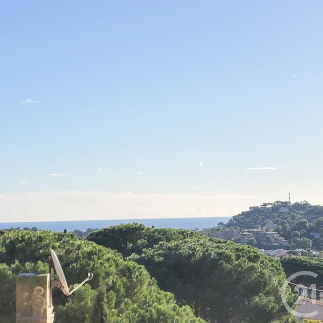 Maison à vendre - 4 pièces - 107 m2 - Cavalaire Sur Mer - 83 - PROVENCE-ALPES-COTE-D-AZUR