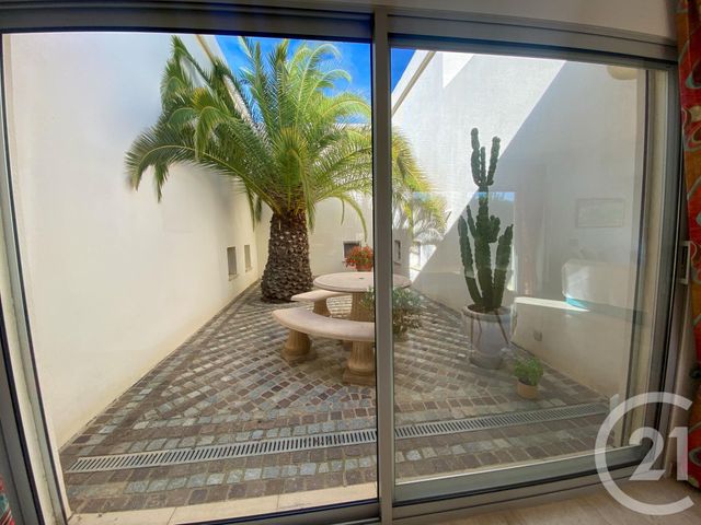 Maison à vendre - 6 pièces - 191 m2 - Cavalaire Sur Mer - 83 - PROVENCE-ALPES-COTE-D-AZUR