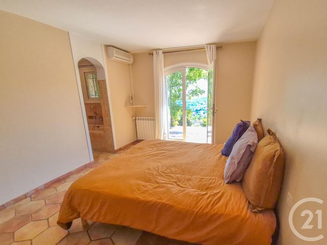 Maison à vendre - 6 pièces - 197,38 m2 - Cavalaire Sur Mer - 83 - PROVENCE-ALPES-COTE-D-AZUR