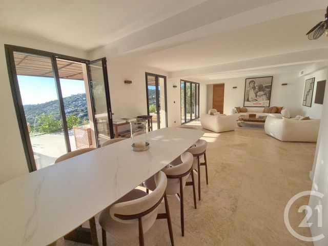 Maison &agrave; vendre - 6 pi&egrave;ces - 210 m2 - Cavalaire Sur Mer - 83 - PROVENCE-ALPES-COTE-D-AZUR