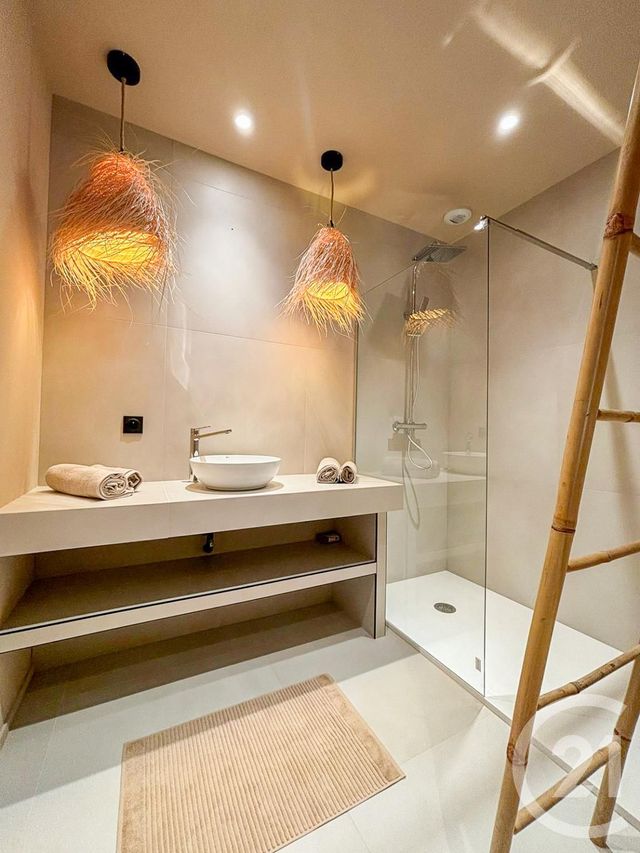 Appartement F3 à vendre - 3 pièces - 97,18 m2 - Cavalaire Sur Mer - 83 - PROVENCE-ALPES-COTE-D-AZUR