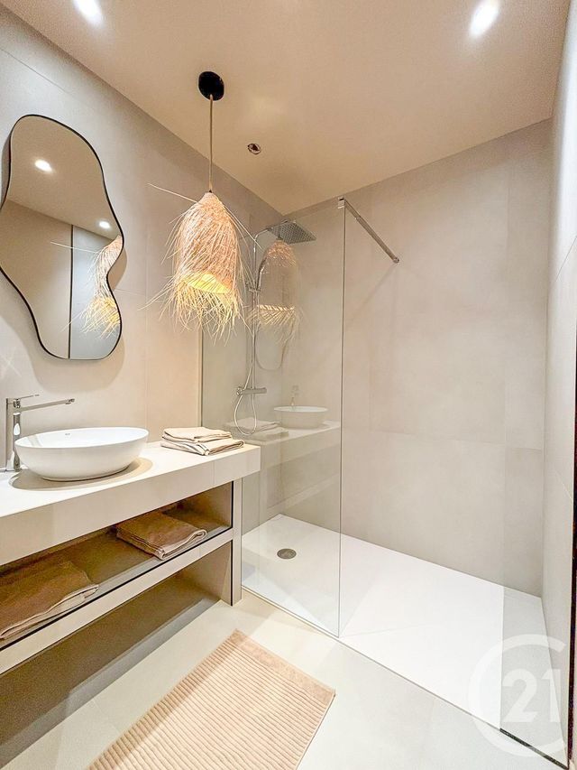 Appartement F3 à vendre - 3 pièces - 97,18 m2 - Cavalaire Sur Mer - 83 - PROVENCE-ALPES-COTE-D-AZUR