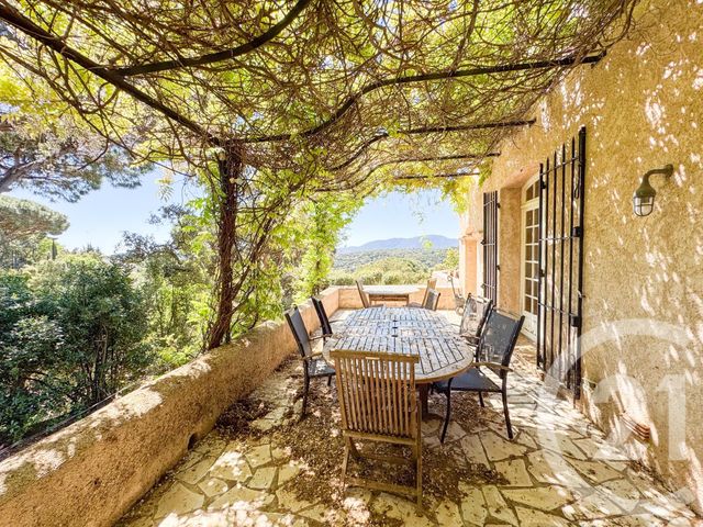 Maison à vendre - 6 pièces - 261 m2 - La Croix Valmer - 83 - PROVENCE-ALPES-COTE-D-AZUR