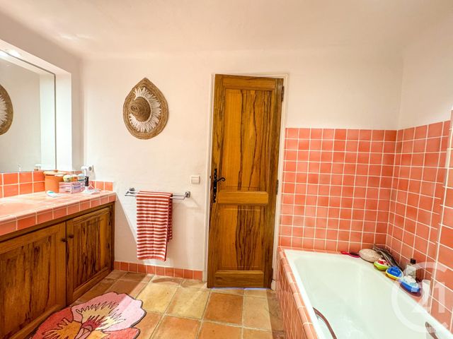 Maison à vendre - 6 pièces - 261 m2 - La Croix Valmer - 83 - PROVENCE-ALPES-COTE-D-AZUR