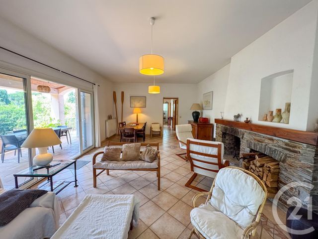 Maison à vendre - 5 pièces - 121 m2 - La Croix Valmer - 83 - PROVENCE-ALPES-COTE-D-AZUR