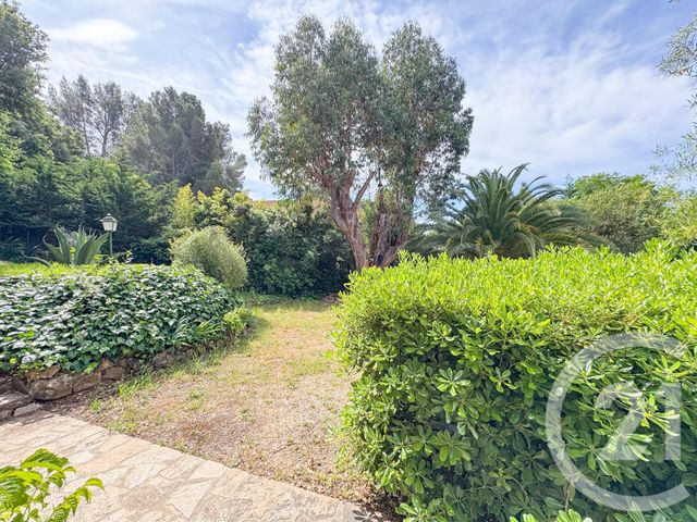 Maison à vendre - 5 pièces - 121 m2 - La Croix Valmer - 83 - PROVENCE-ALPES-COTE-D-AZUR