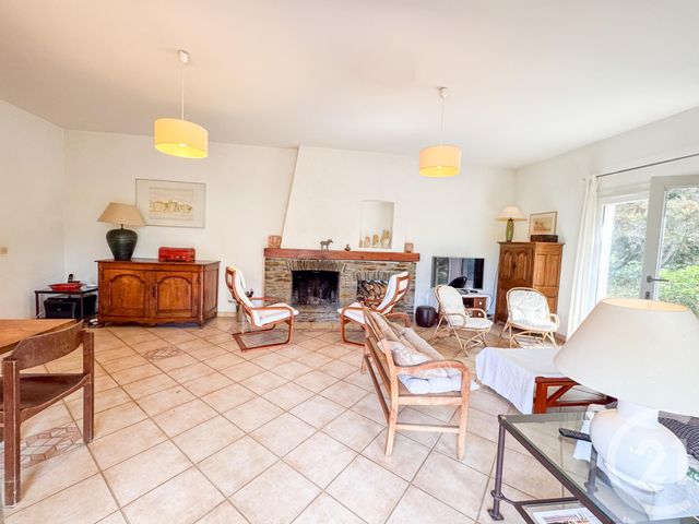 Maison à vendre - 5 pièces - 121 m2 - La Croix Valmer - 83 - PROVENCE-ALPES-COTE-D-AZUR