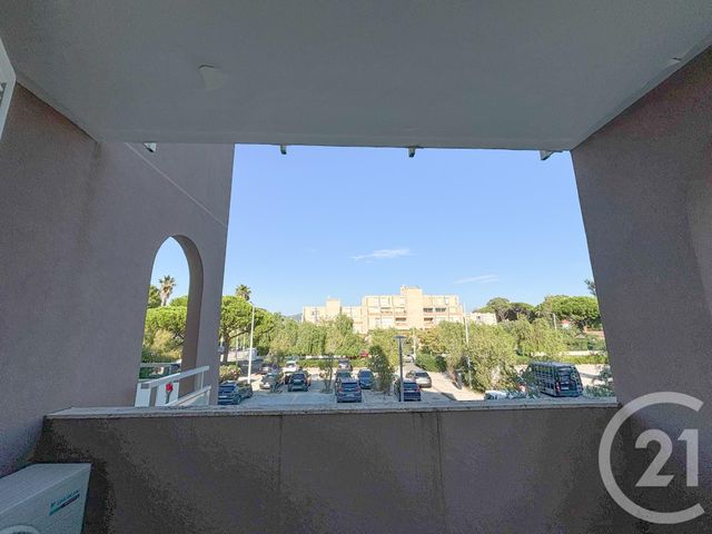 Appartement Studio à vendre - 1 pièce - 22,52 m2 - Cavalaire Sur Mer - 83 - PROVENCE-ALPES-COTE-D-AZUR