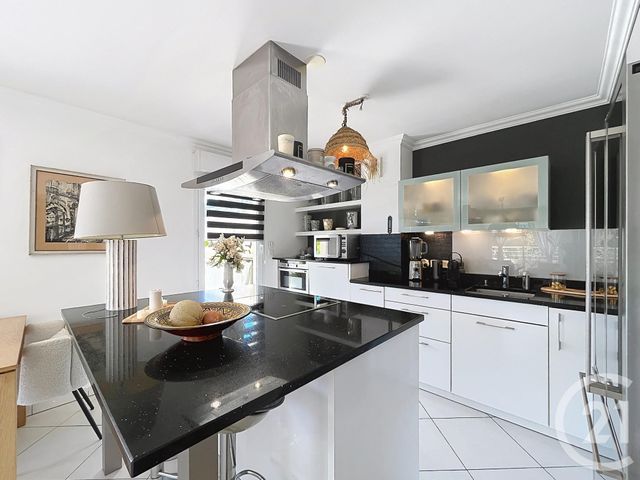 Appartement T4 &agrave; vendre - 4 pi&egrave;ces - 81,72 m2 - Cavalaire Sur Mer - 83 - PROVENCE-ALPES-COTE-D-AZUR