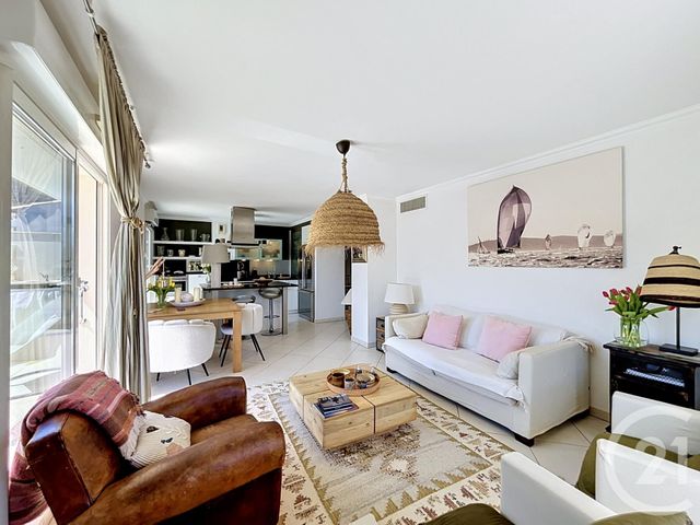 Appartement T4 &agrave; vendre - 4 pi&egrave;ces - 81,72 m2 - Cavalaire Sur Mer - 83 - PROVENCE-ALPES-COTE-D-AZUR
