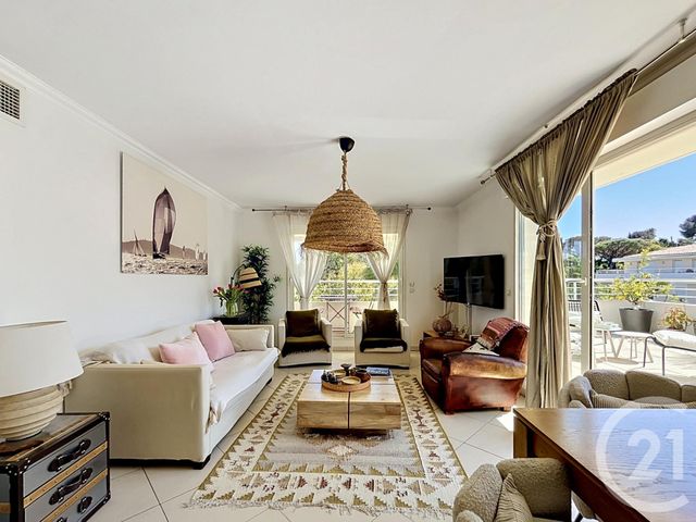Appartement T4 &agrave; vendre - 4 pi&egrave;ces - 81,72 m2 - Cavalaire Sur Mer - 83 - PROVENCE-ALPES-COTE-D-AZUR