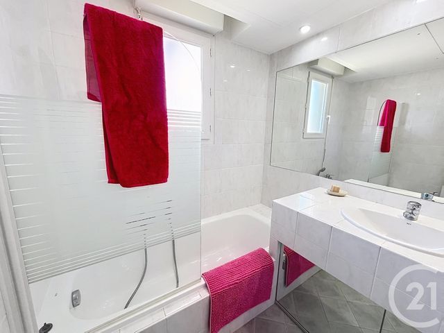 Appartement T4 &agrave; vendre - 4 pi&egrave;ces - 81,72 m2 - Cavalaire Sur Mer - 83 - PROVENCE-ALPES-COTE-D-AZUR