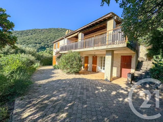 Maison à vendre - 5 pièces - 180 m2 - Cavalaire Sur Mer - 83 - PROVENCE-ALPES-COTE-D-AZUR