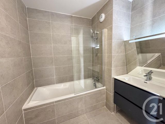 Appartement T4 à vendre - 4 pièces - 88,40 m2 - Cavalaire Sur Mer - 83 - PROVENCE-ALPES-COTE-D-AZUR