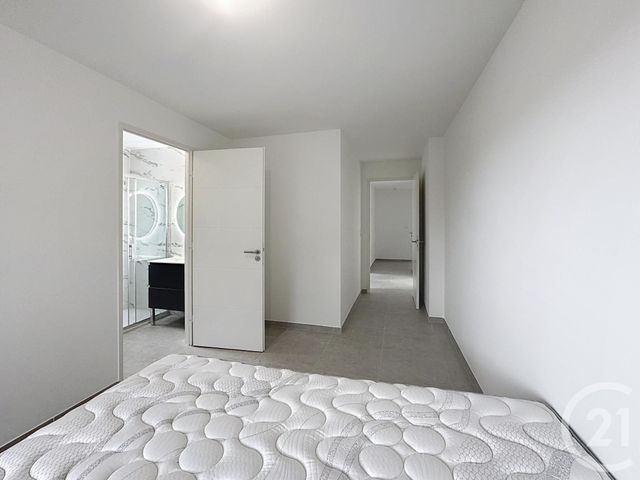 Appartement T4 à vendre - 4 pièces - 88,40 m2 - Cavalaire Sur Mer - 83 - PROVENCE-ALPES-COTE-D-AZUR