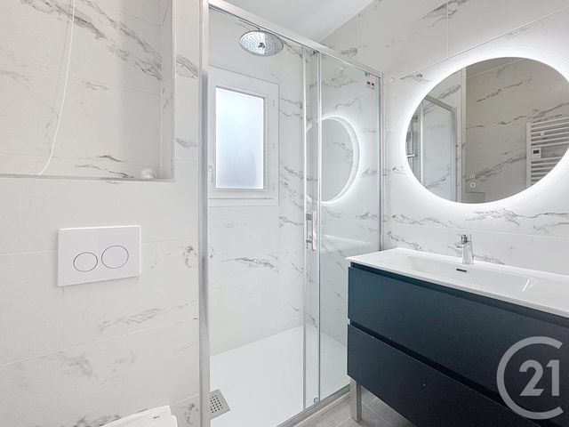 Appartement T4 à vendre - 4 pièces - 88,40 m2 - Cavalaire Sur Mer - 83 - PROVENCE-ALPES-COTE-D-AZUR