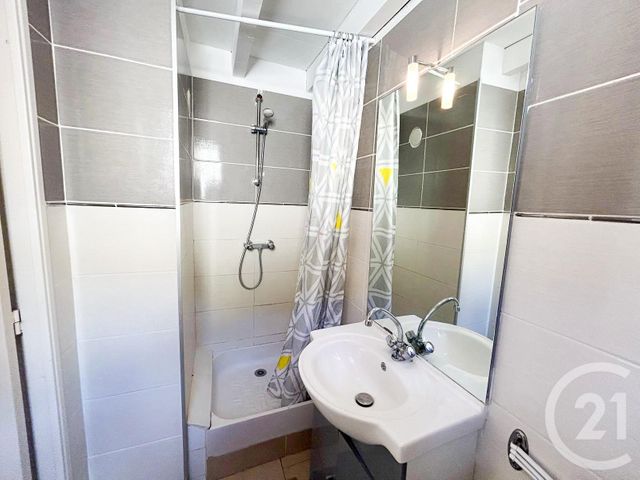 Appartement T2 à vendre - 2 pièces - 45,28 m2 - Cavalaire Sur Mer - 83 - PROVENCE-ALPES-COTE-D-AZUR