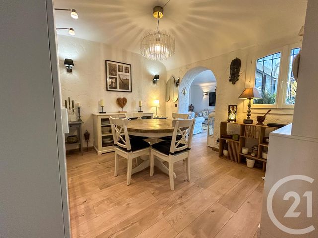 Appartement T3 à vendre - 3 pièces - 91,46 m2 - Cavalaire Sur Mer - 83 - PROVENCE-ALPES-COTE-D-AZUR